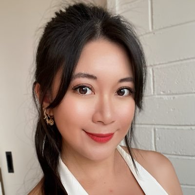 Adeline Leng 凌素恵子