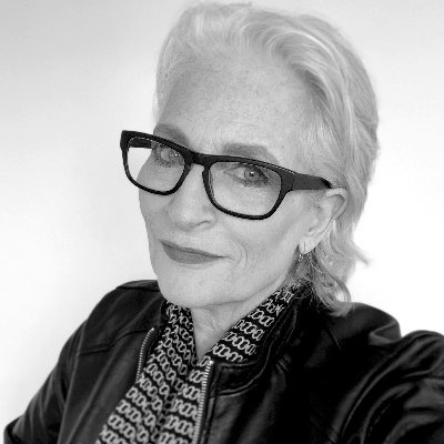 suzanne deveney